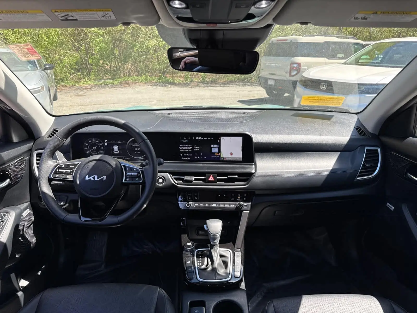 2024 Kia Seltos SX photo 29