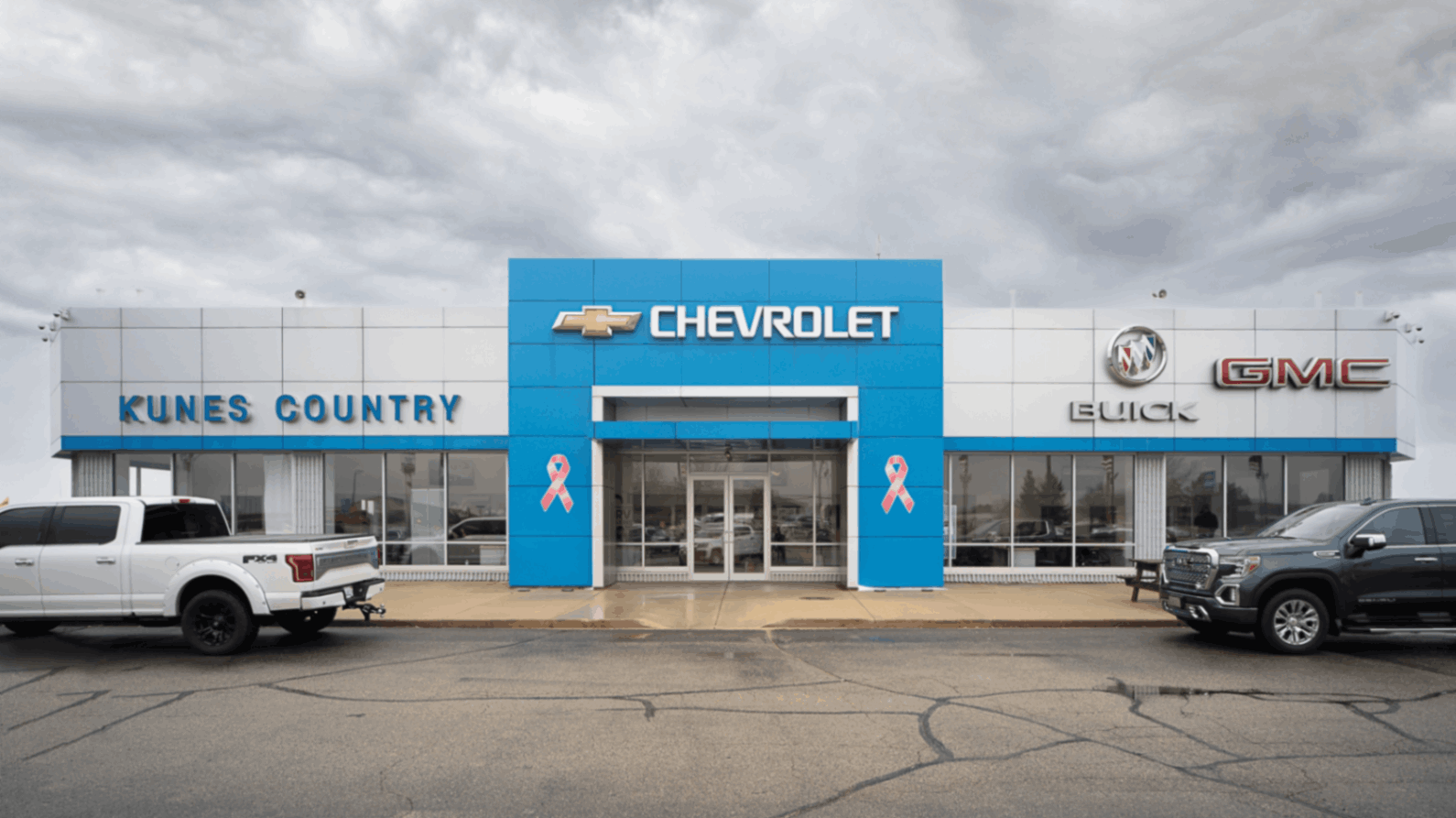 Kunes Chevrolet GMC of Elkhorn-exterior