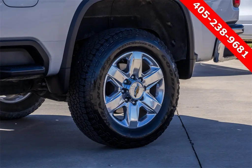 2023 Chevrolet Silverado 2500HD LTZ Z71 photo 4