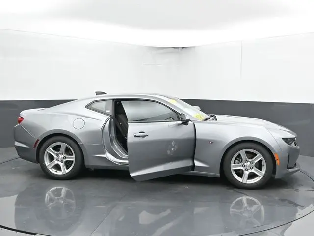 2023 Chevrolet Camaro 1LT photo 48