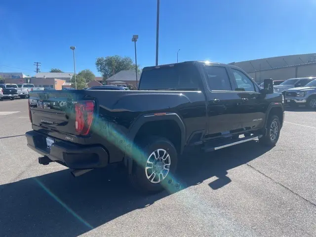 2022 Gmc Sierra 2500 HD AT4 photo 3