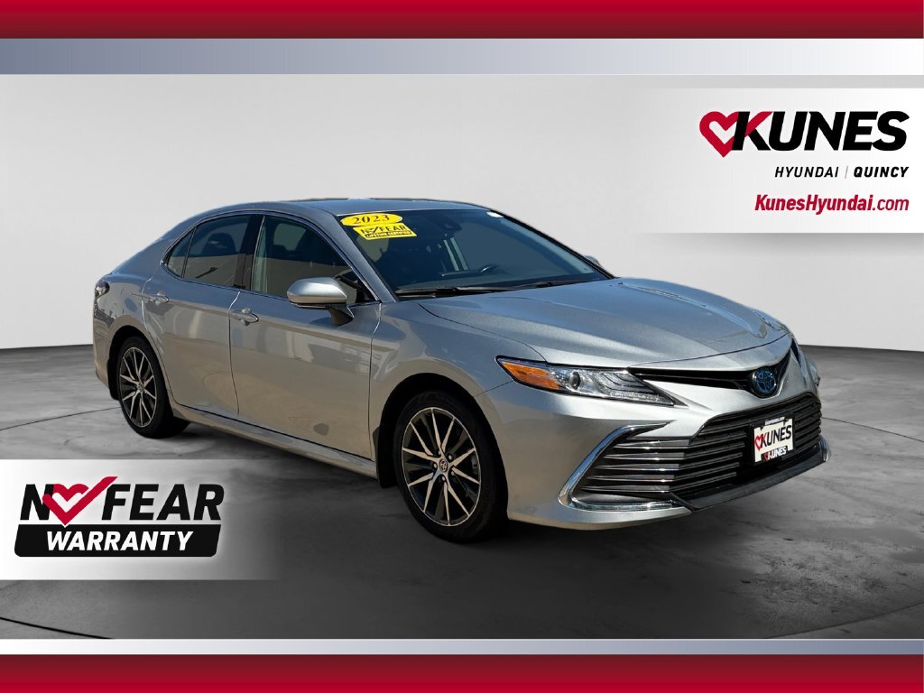 2023 Toyota Camry Hybrid XLE