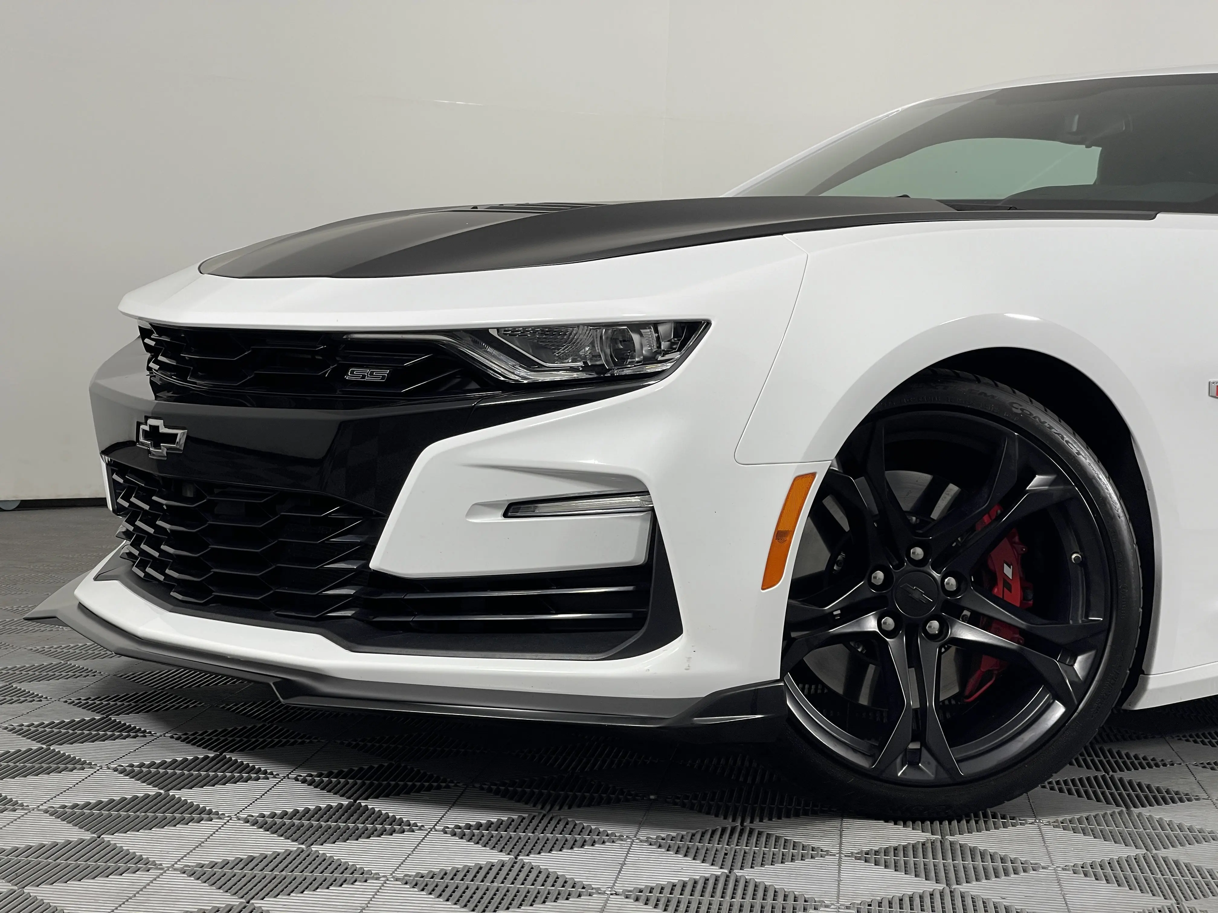 2019 Chevrolet Camaro 1SS photo 3