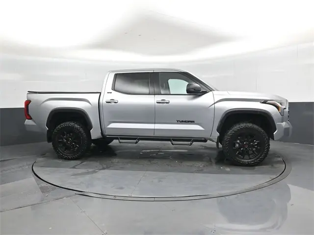 2024 Toyota Tundra SR5 CrewMax photo 2