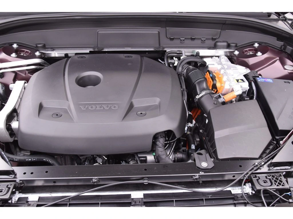 2026 Volvo - image 20