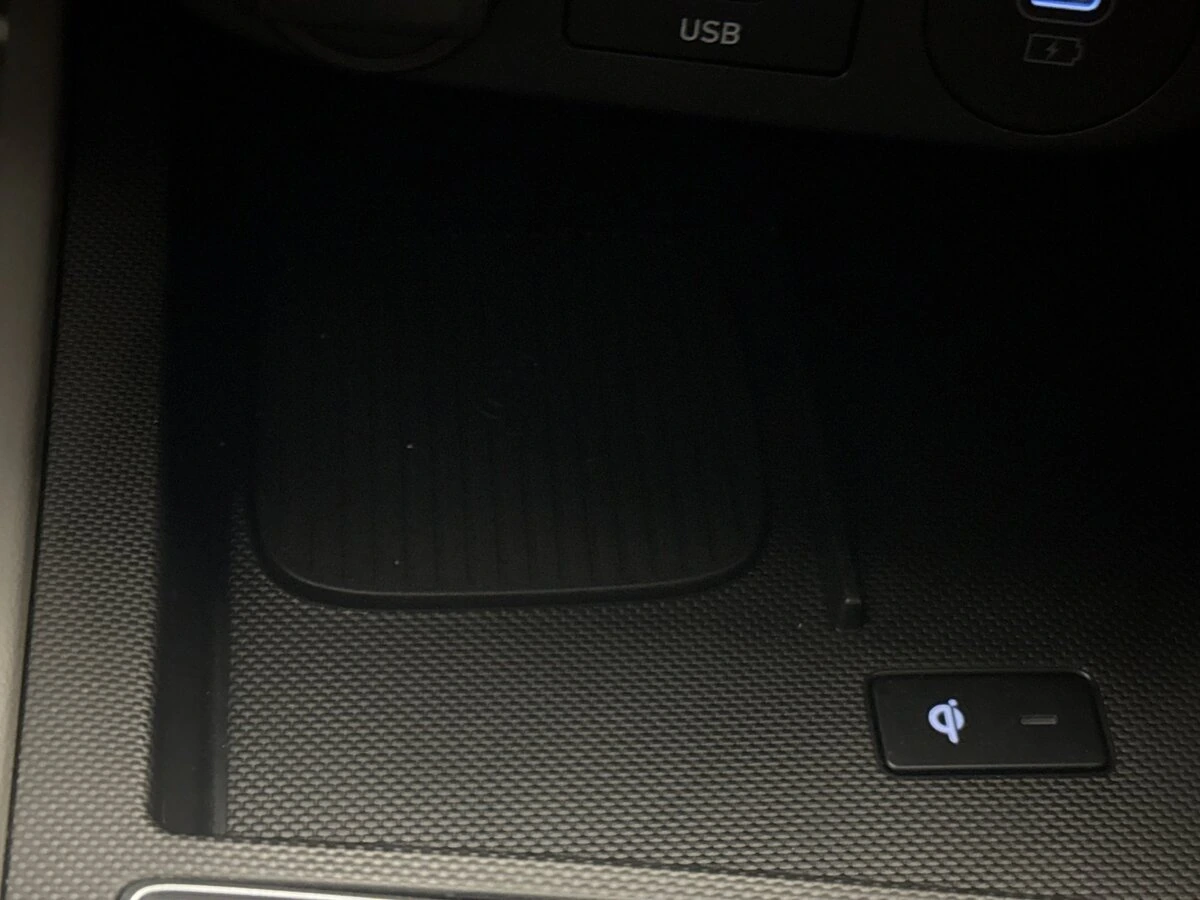 2025 Hyundai Elantra SEL - Photo 16