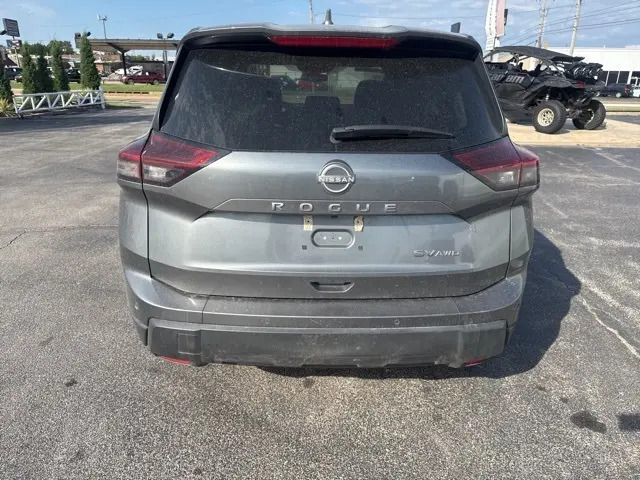 2024 Nissan Rogue SV photo 4