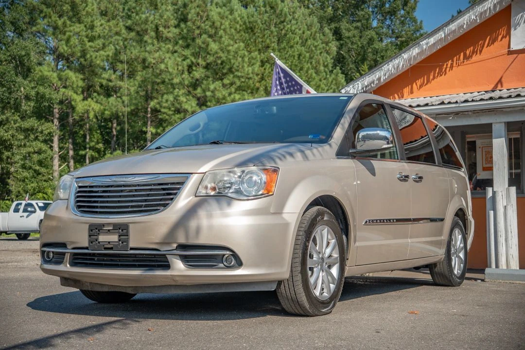 2015 Chrysler Town & Country Limited Platinum - Photo 6