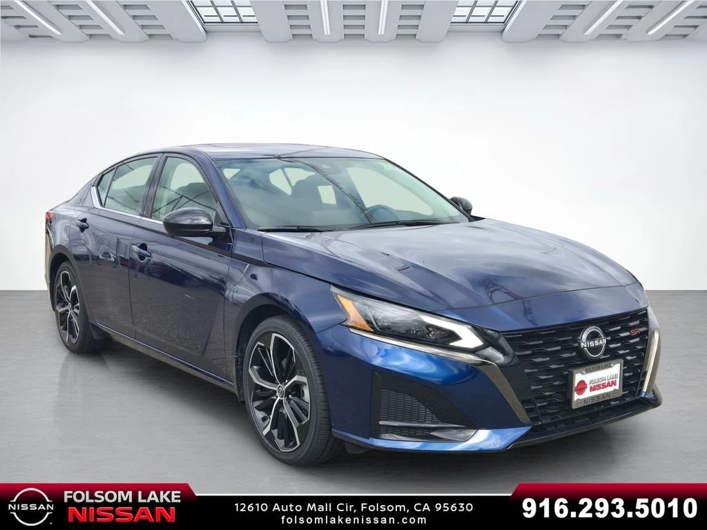 2023 Nissan Altima 2.5 SR's photo