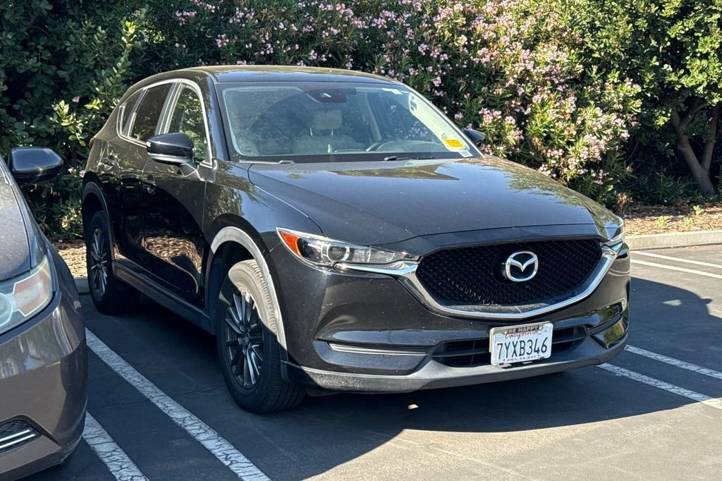 2017 Mazda CX-5 Touring auto's photo
