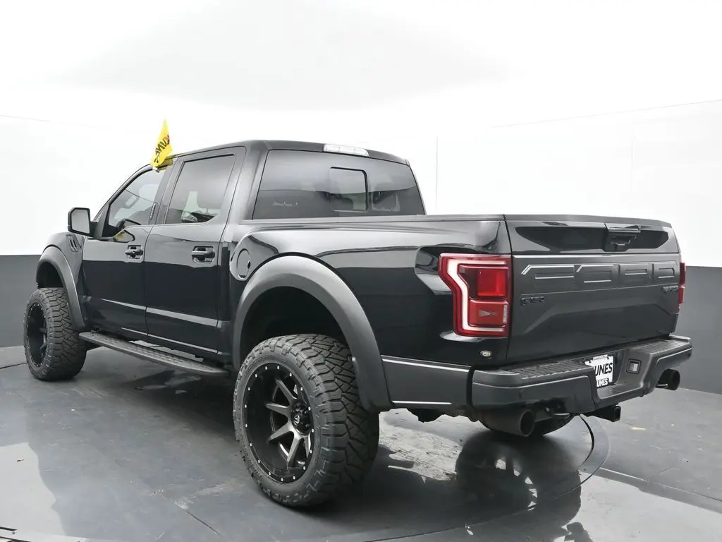 2018 Ford F-150 Raptor photo 4