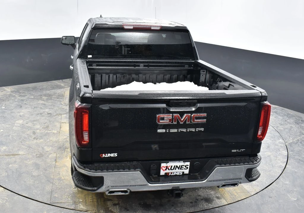 2024 GMC Sierra 1500 SLT - Photo 39