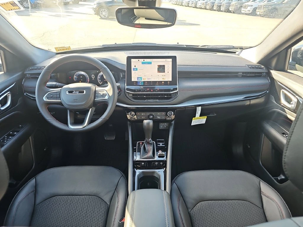 2026 Jeep Compass Trailhawk - Photo 37