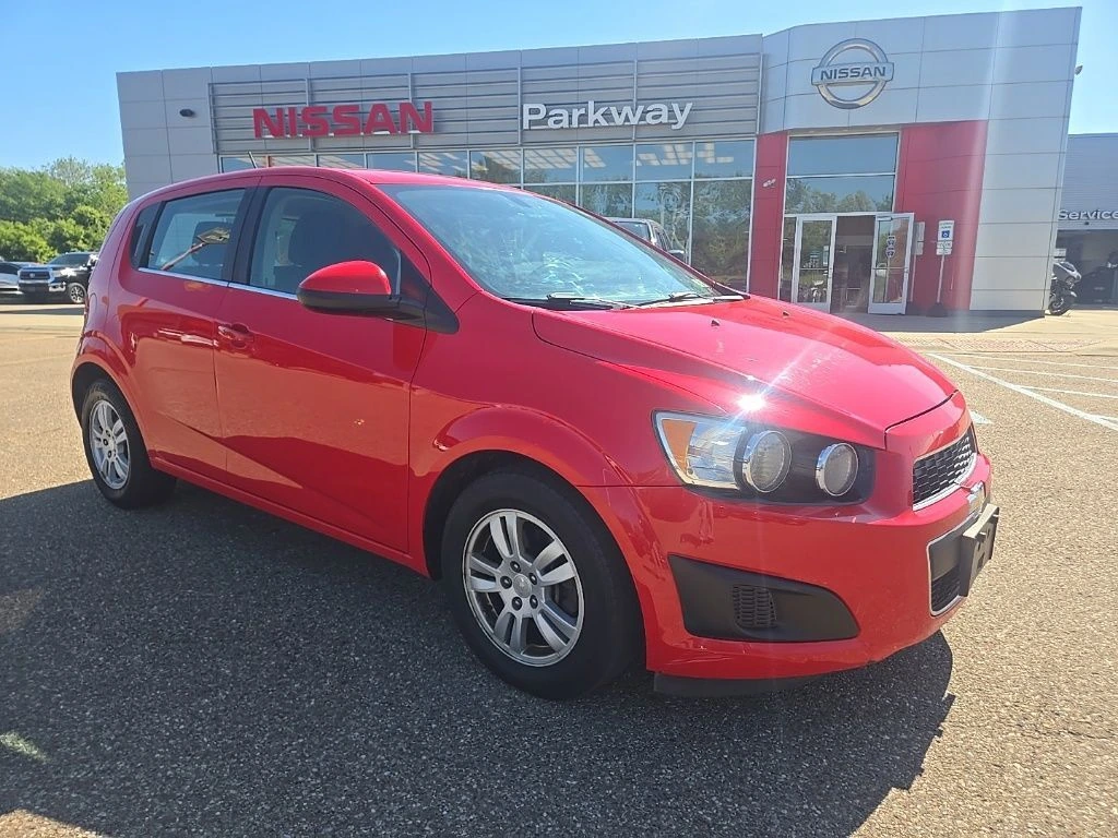 2015 Chevrolet Sonic 5dr LT Automatic's photo