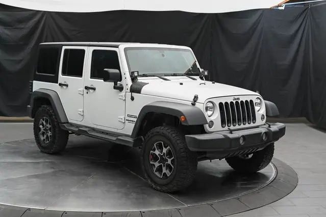 2015 Jeep Wrangler Unlimited Sport photo 2