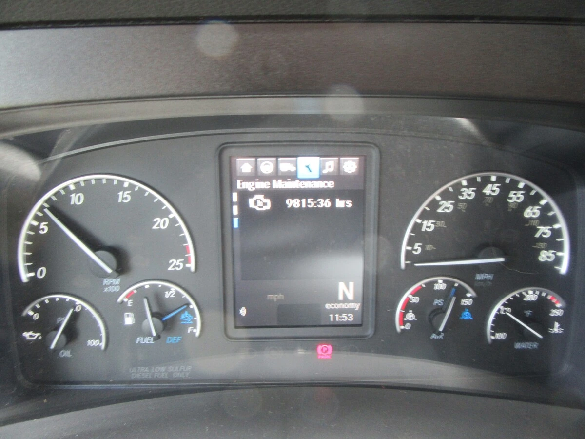 2022 Freightliner Cascadia - image 21