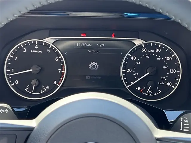 2025 Nissan Pathfinder SV photo 13