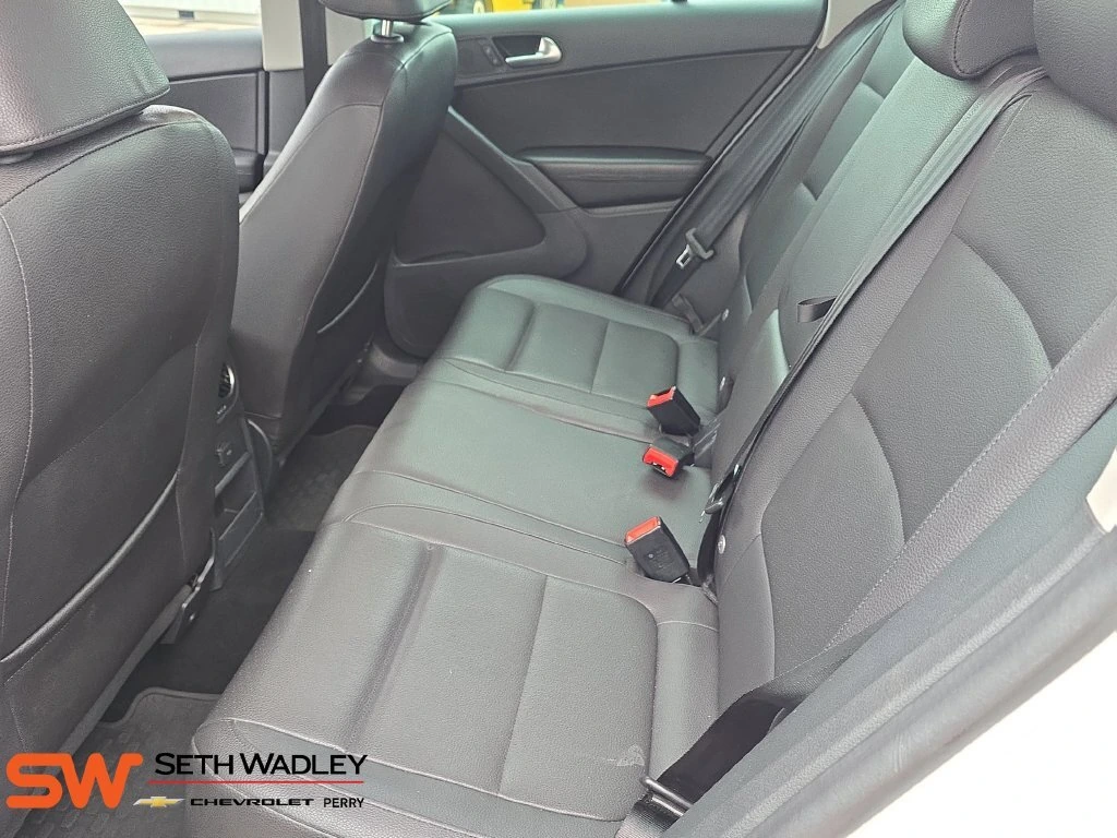 2016 Volkswagen Tiguan SE - Photo 13