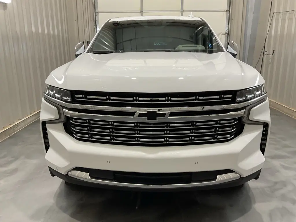 2023 Chevrolet Tahoe Premier photo 2