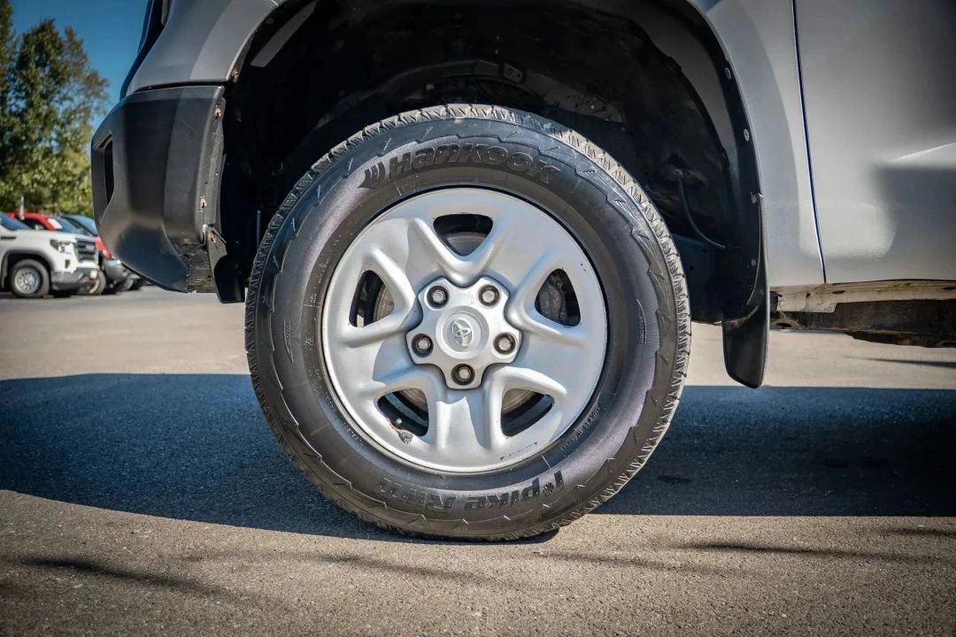 2015 Toyota Tundra SR5 - Photo 19