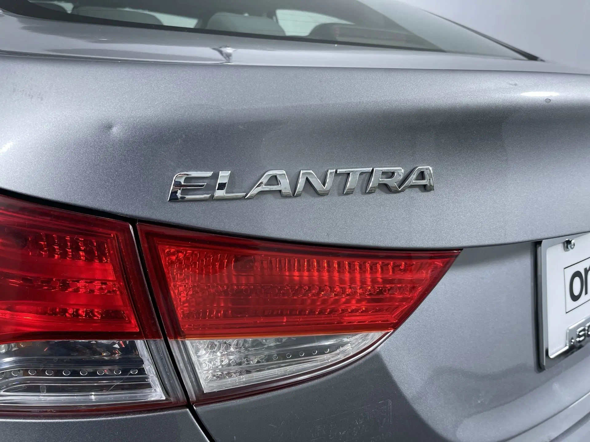 2013 Hyundai Elantra GLS photo 19