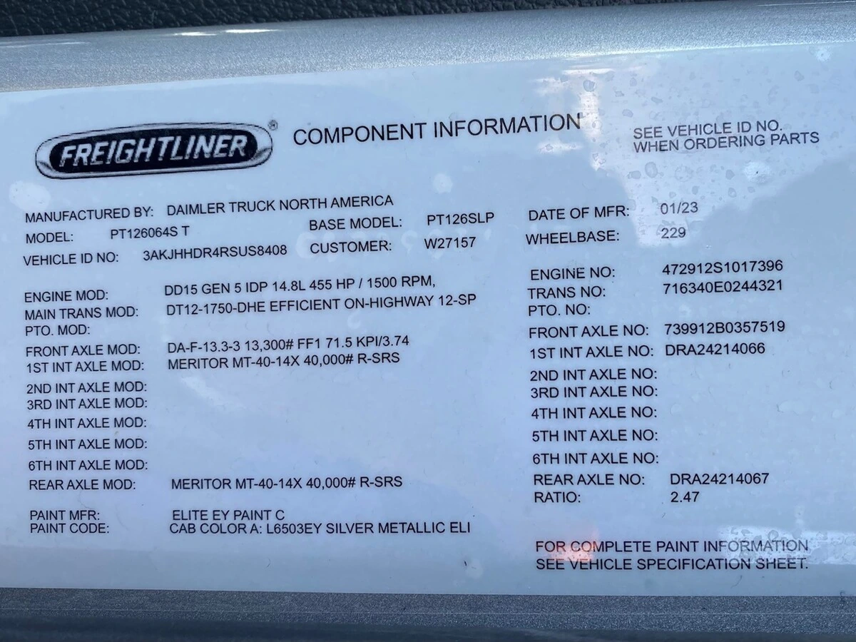 2024 Freightliner Cascadia - image 7