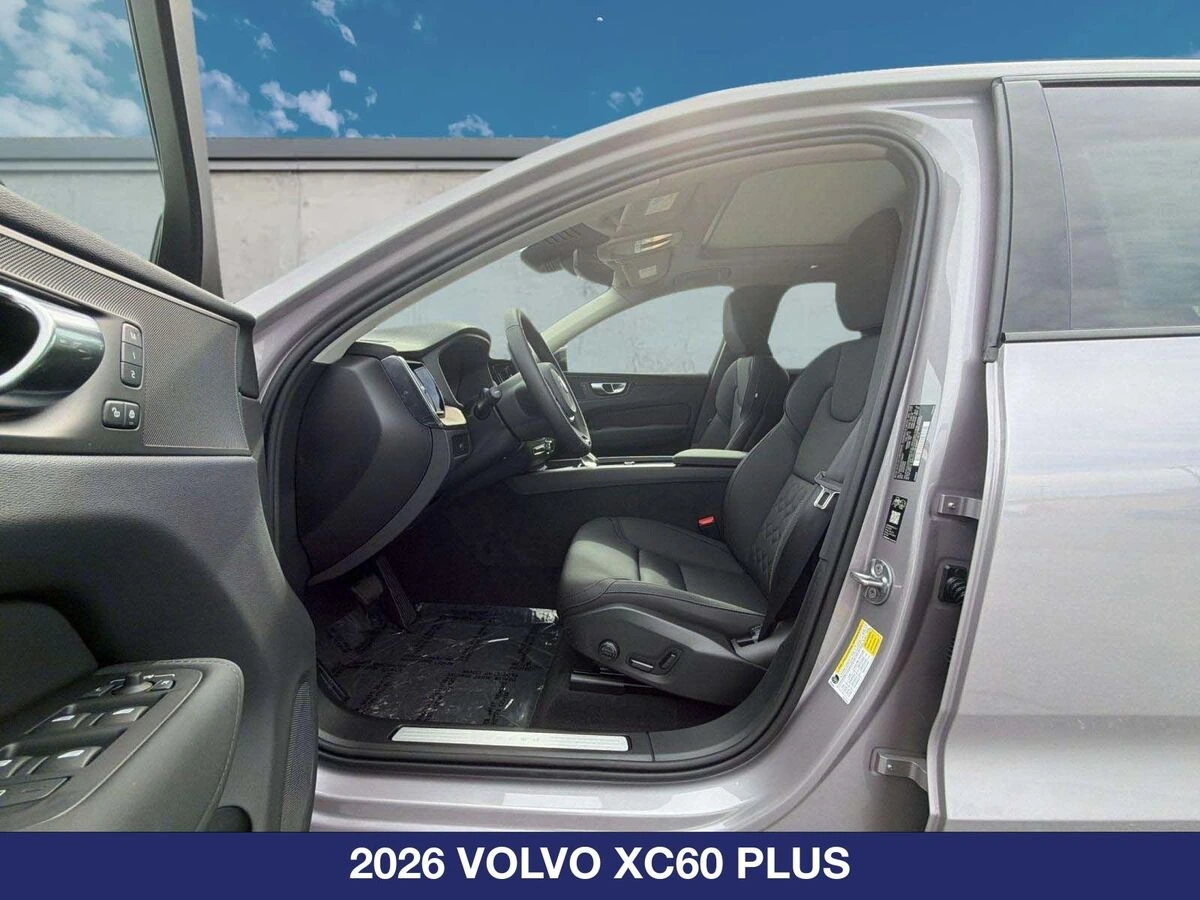 2026 Volvo - image 14