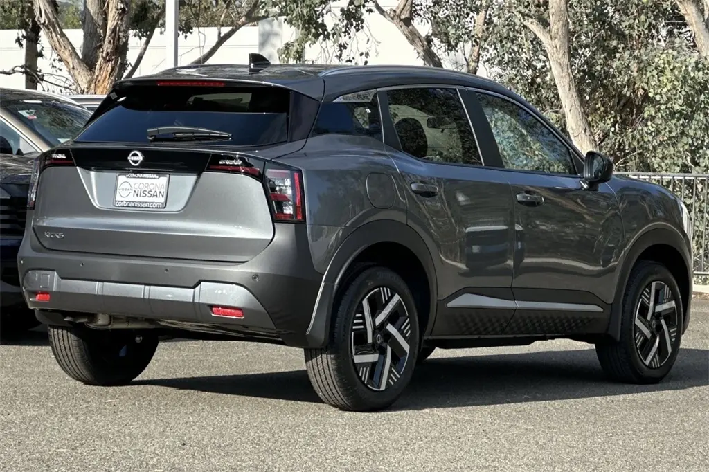 2026 Nissan Kicks SV photo 4