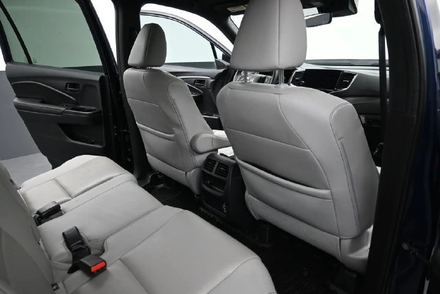 2023 Honda Passport EX-L - Photo 12