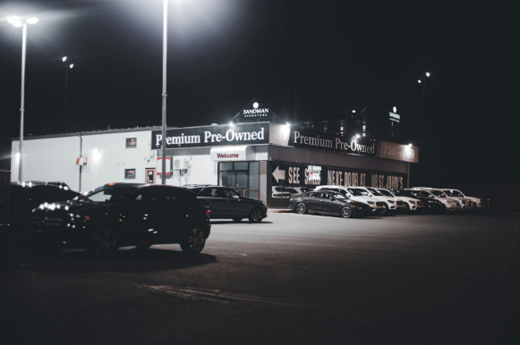 Discover key features for high-quality used vehicles. Learn what to check for reliable, comfortable, and safe rides with our expert tips.