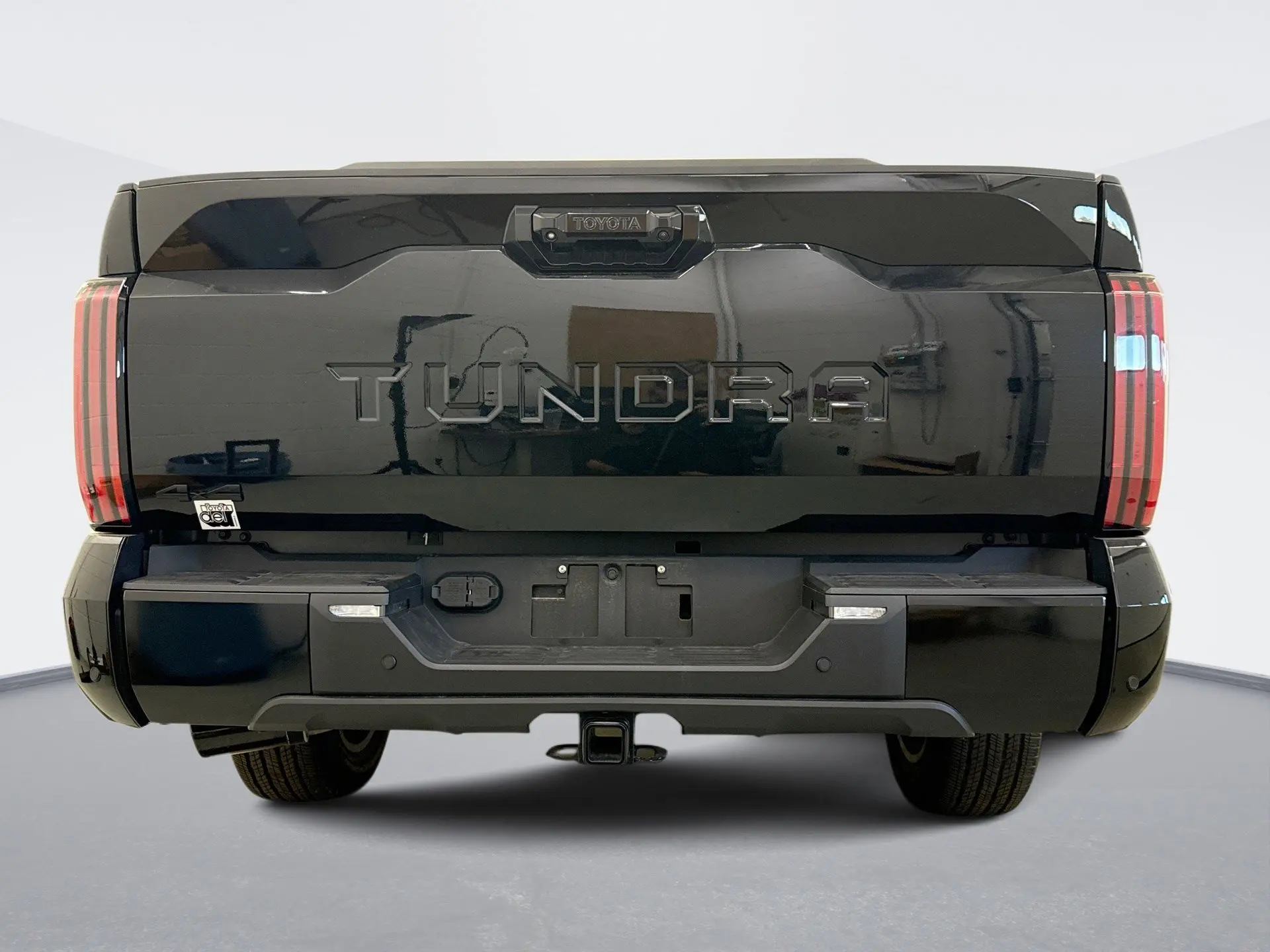 2025 Toyota Tundra Platinum photo 4