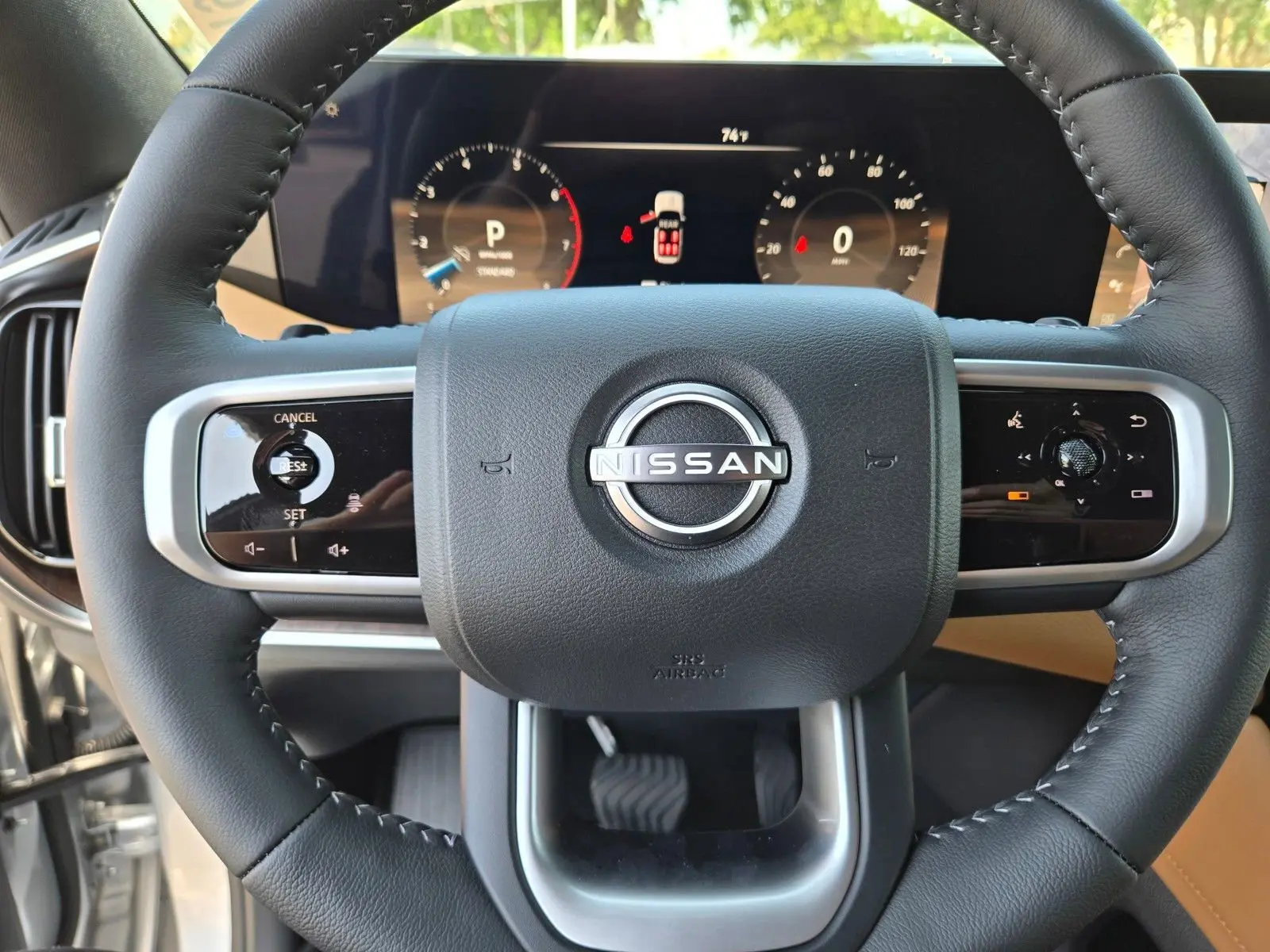 2025 Nissan Armada SL photo 10