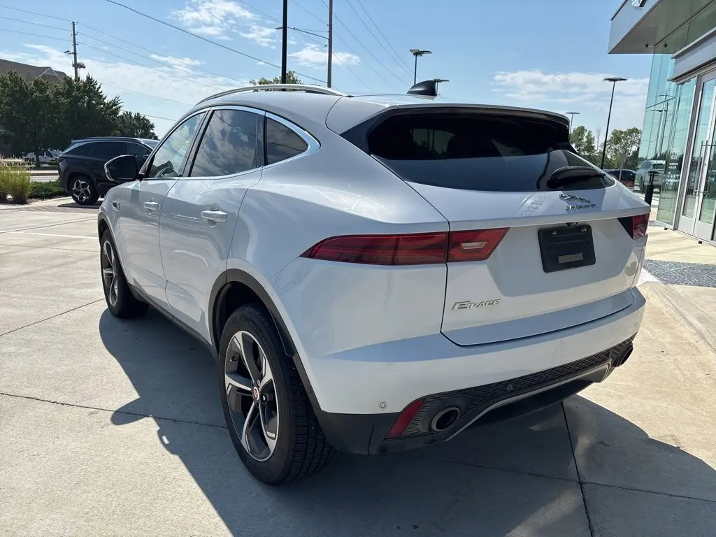 2021 Jaguar E-PACE P250 SE photo 9