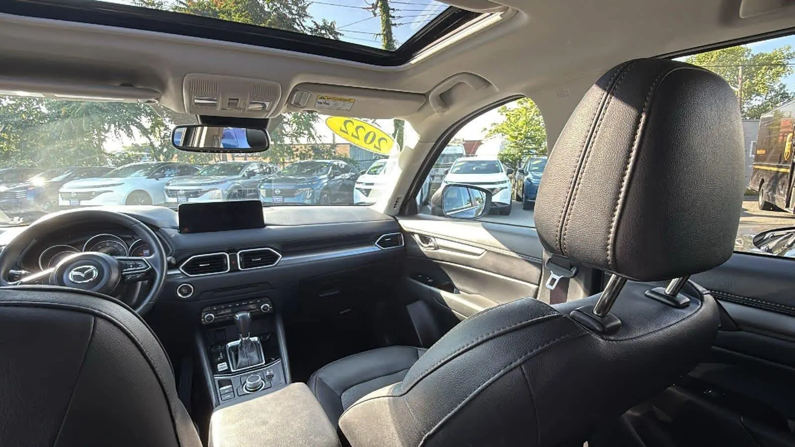 2022 Mazda CX-5 2.5 S Preferred photo 19