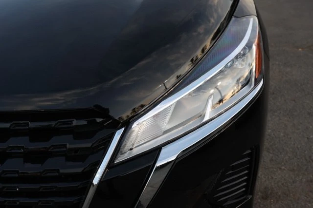 2025 Nissan KICKS PLAY Base - Photo 10