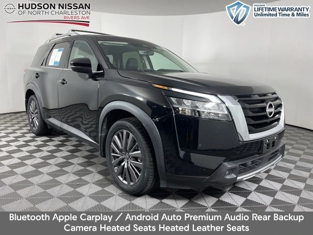 2023 Nissan Pathfinder SL 2WD's photo