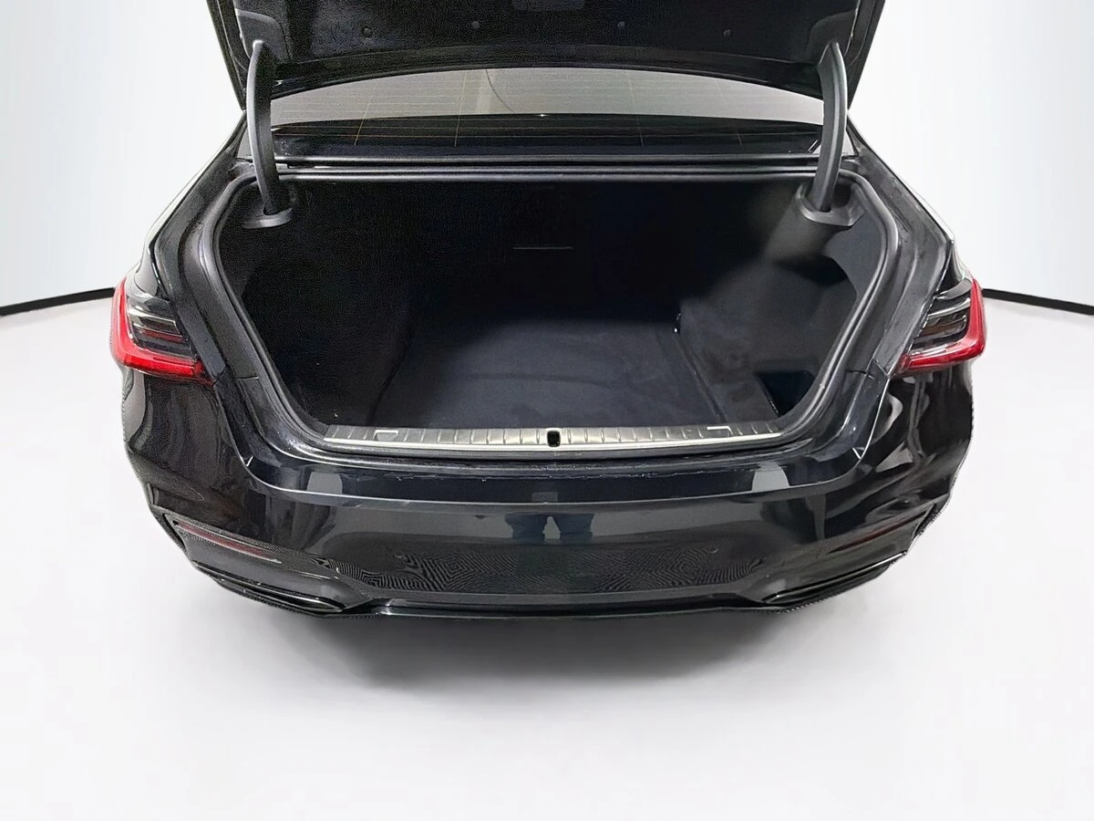 2020 BMW 7 Series 750i - Photo 29