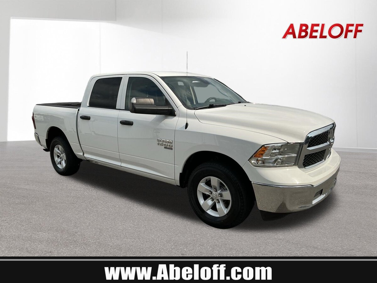 2023 Ram 1500 Classic SLT 4x4 Crew Cab 5'7 Box