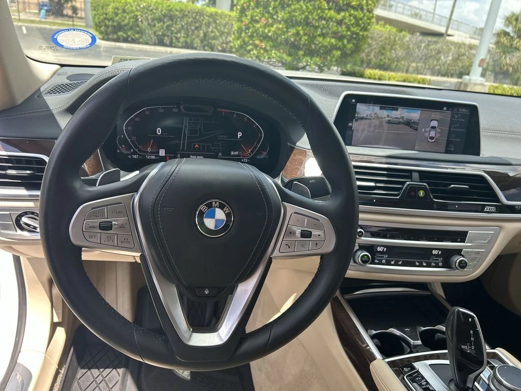 2022 BMW 7 Series 740i - Photo 22