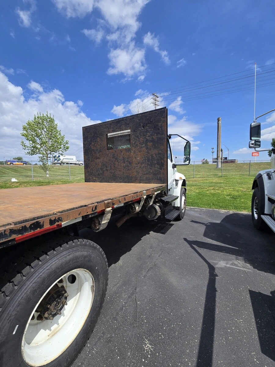 2021 International MV - image 3