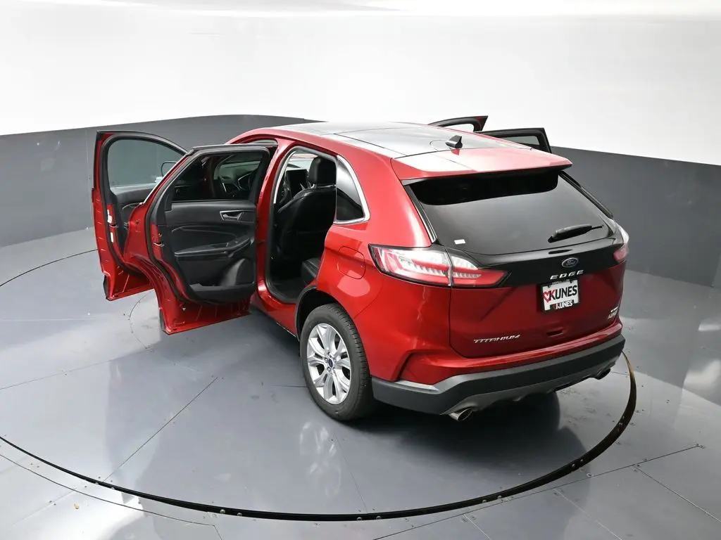 2021 Ford Edge Titanium photo 53