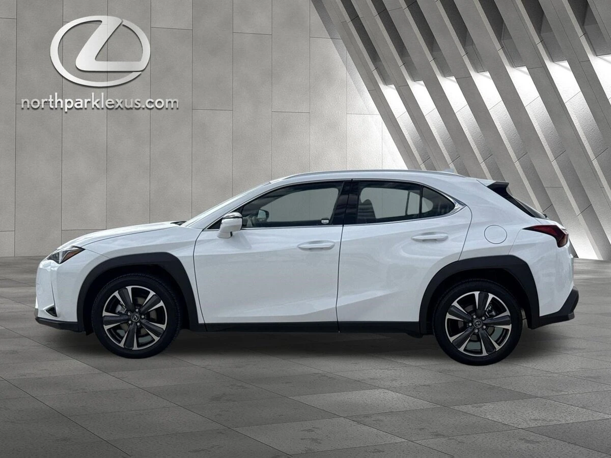 2026 Lexus UX Hybrid 300h