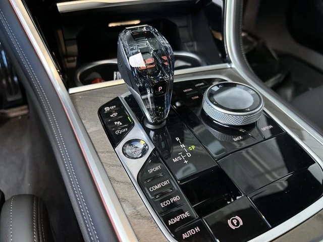 2026 BMW 8 Series 840i - Photo 23