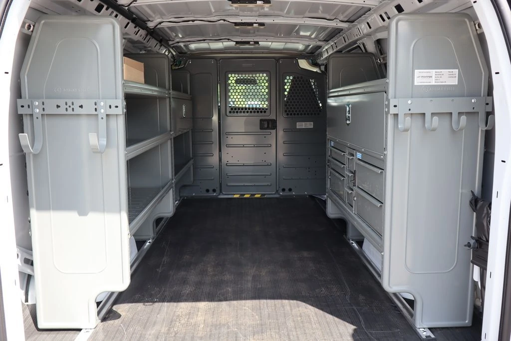 2025 Chevrolet Express Cargo Work Van - Photo 29