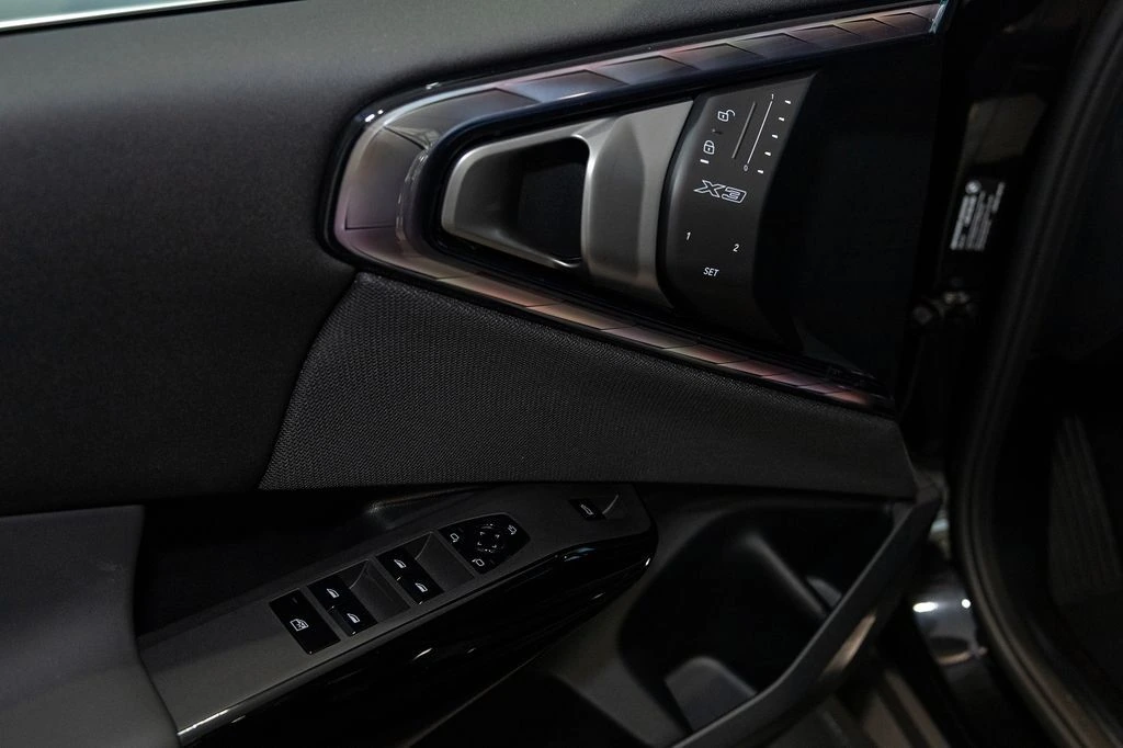 2026 BMW X3 30 - Photo 10