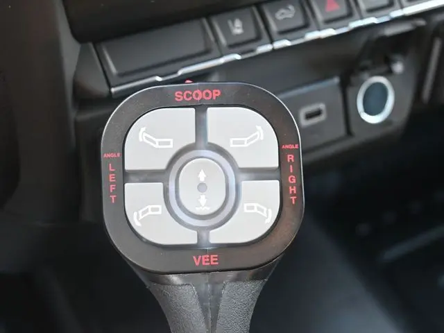 2025 Chevrolet Silverado 2500HD Work Truck photo 19