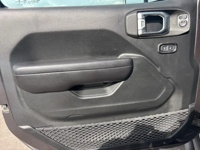 2019 Jeep Wrangler Unlimited Sport S photo 16