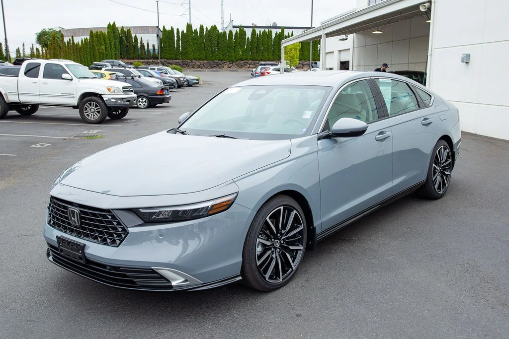 2026 Honda Accord Hybrid Touring - Photo 6