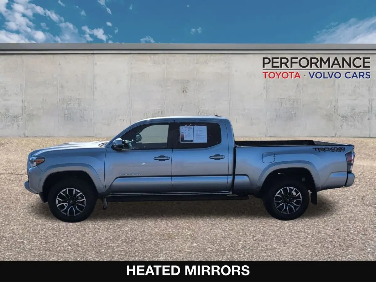 2023 Toyota Tacoma TRD Sport V6 photo 2