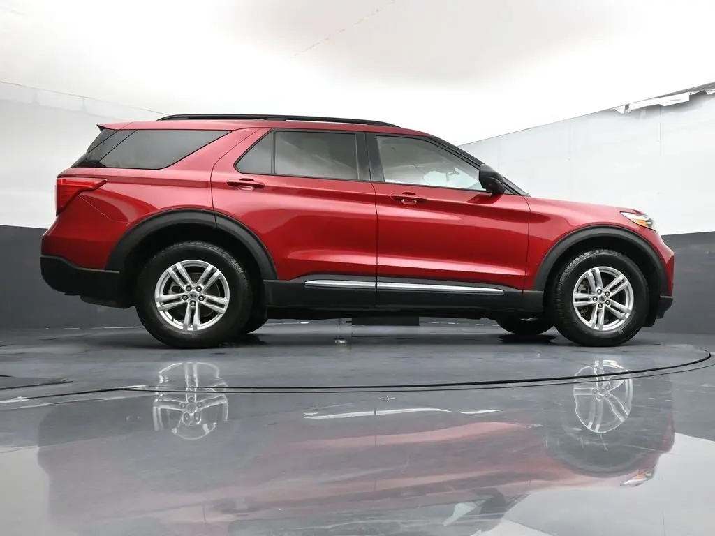 2020 Ford Explorer XLT photo 51